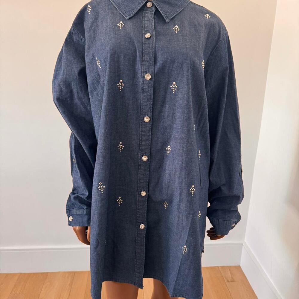The cutest glam chambray moment